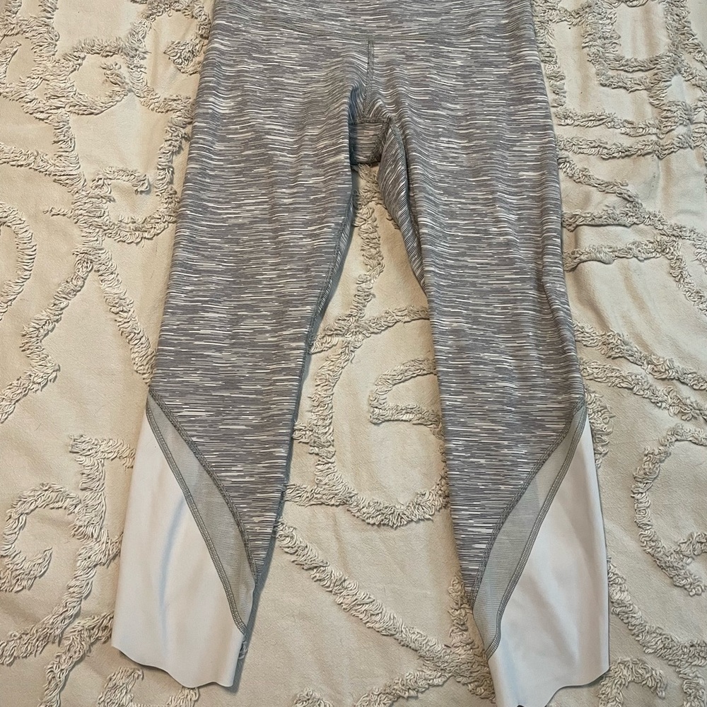 Lululemon size 8 leggings 7/8 length